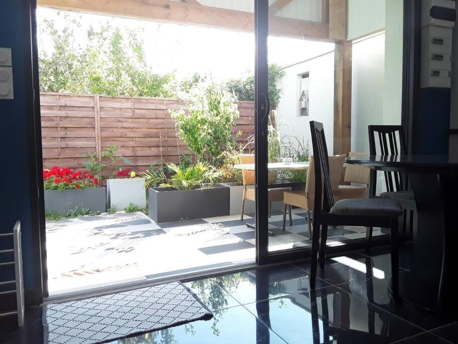 Maisonnette 28 M2 Au Fond Du Jardin Calme&Confort Mondeville  Extérieur photo